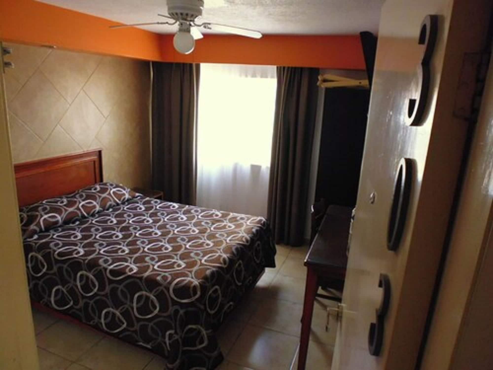 סן לואיס פוטוסי Hotel San Luis מראה חיצוני תמונה
